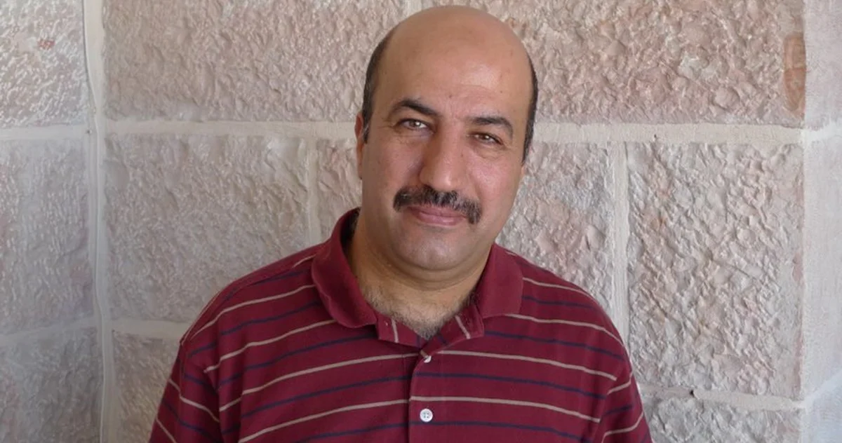 في واد آخر